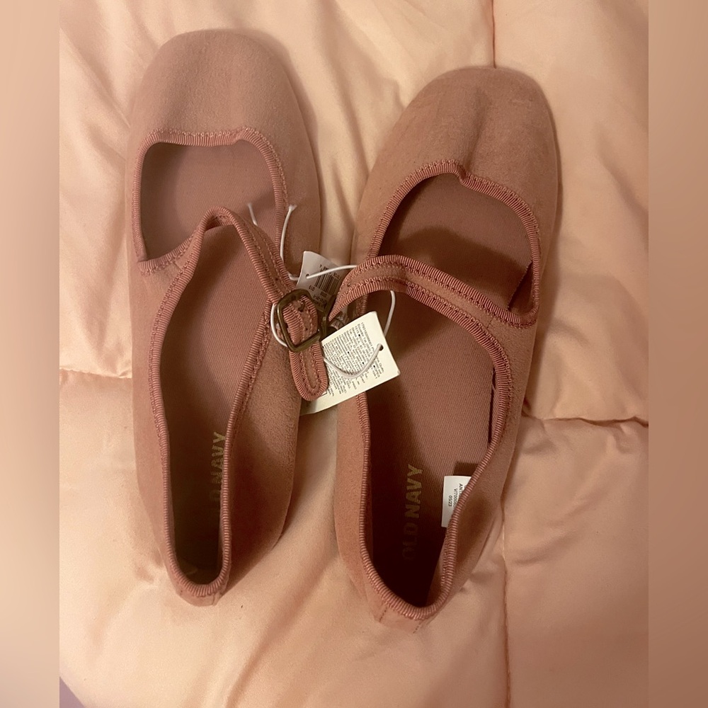 Brand new girls flats